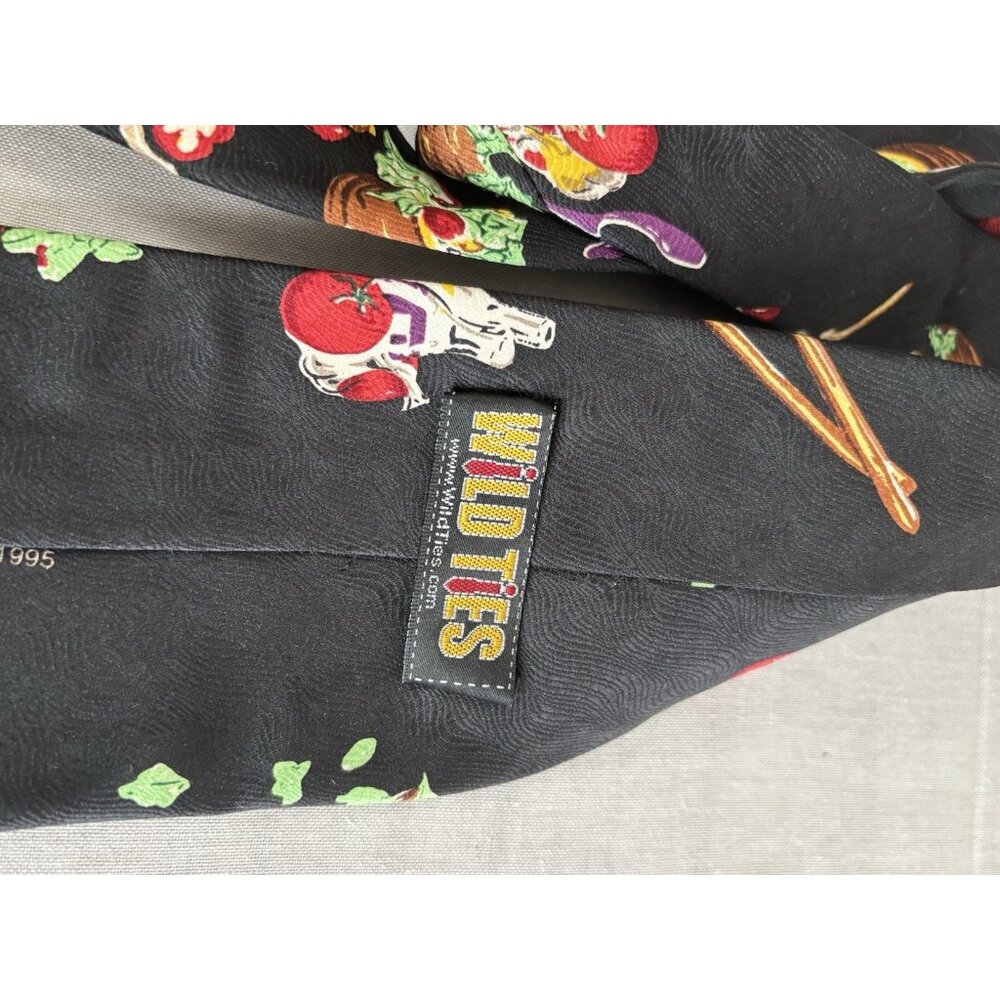 Wild Ties TOSSED SALAD BLACK TIE Novelty Vegetarian Veggies - Picture 7 of 8